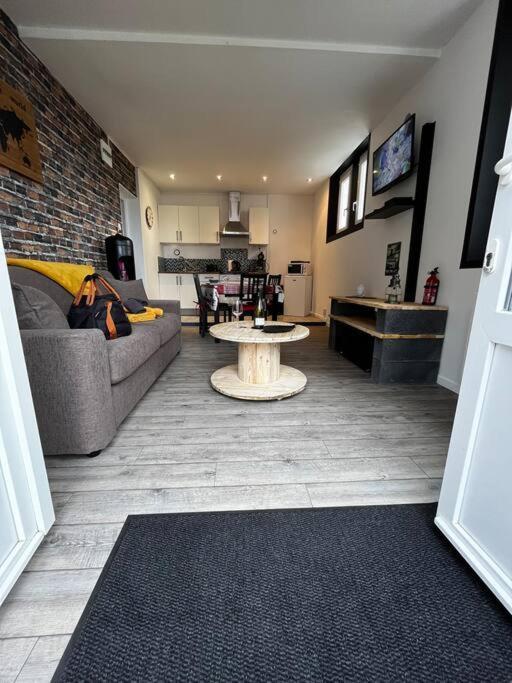 Chez Rose Apartment เอิลท์ ภายนอก รูปภาพ