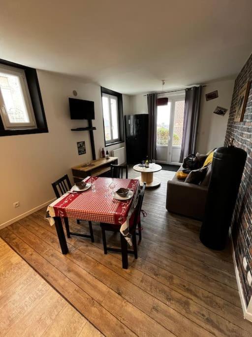 Chez Rose Apartment เอิลท์ ภายนอก รูปภาพ