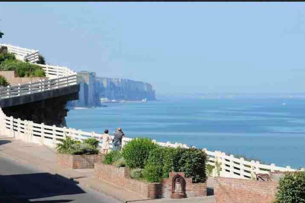 Chez Rose Apartment เอิลท์ ภายนอก รูปภาพ